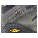 Very Nice Like-New KEEN Men