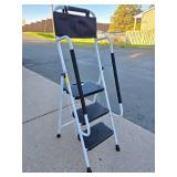 Like-New or Brand New HB TOWER Folding Stepladder w/Railings
