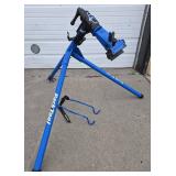 Quality PARK TOOL Model PCS-10 Bicycle Repair Stand