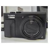 Excellent Condition Panasonic LUMIX DC-ZS70 4K Camera w/Battery, Charger Case etc