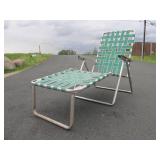 Nice Condition Vintage Mid Century Aluminum Folding Lawn Lounge Chair - Green Webbing