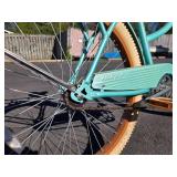 Very Nice HUFFY Nel Lusso Mint Green Ladies