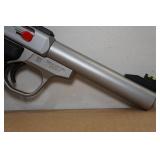 NEW Smith & Wesson SW22 Victory Series .22 LR Semi-Auto Pistol - 2 Magazines