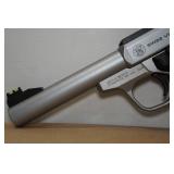 NEW Smith & Wesson SW22 Victory Series .22 LR Semi-Auto Pistol - 2 Magazines
