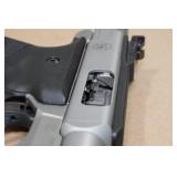 NEW Smith & Wesson SW22 Victory Series .22 LR Semi-Auto Pistol - 2 Magazines
