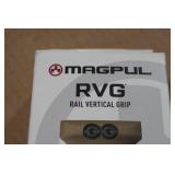 Magpul RVG Rail Vertical Grip - FDE