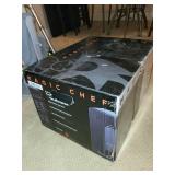 Never Used Magic Chef 0.7 Cu. Ft. Countertop Microwave with Digital Display - New in Box