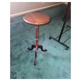 Wooden Pedestal Side Table with Circular Top