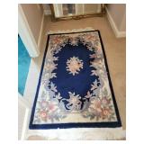 Vintage Floral Wool Area Rug with Fringe
