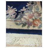 Vintage Floral Wool Area Rug with Fringe