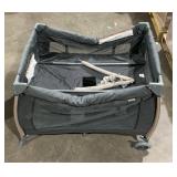 Monbebe Play Yard with Full Size Rocking Bassinet