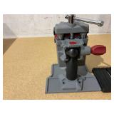 Tipton Best Gun Vise 360 with Swiveling Head Design, Non-Marring Jaw Pads, and Stainless Steel Jaws for Gunsmithing, Gun Cleaning, Scope Mounting