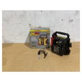 EverStart Maxx 1000 Peak Amp Jump Starter with 120 PSI Compressor, Pivoting LED Light, 3X USB Ports