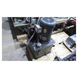 Hydraulic Motor With Holding Tank