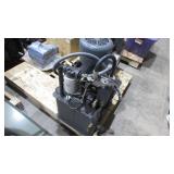 Hydraulic Motor With Holding Tank