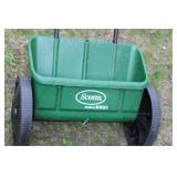 Scotts AccuGreen 1000 Lawn Fertilizer Spreader