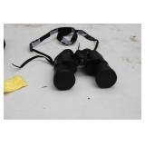 Bushnell Insta-Focus Binoculars with Carrying Case