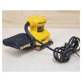 DeWalt Palm Grip Sander Model DW411