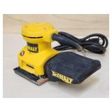 DeWalt Palm Grip Sander Model DW411
