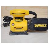 DeWalt Electric Palm Grip Sander