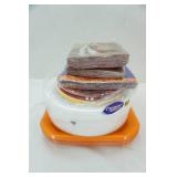 disposable plates and napkins