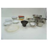 Kitchen Bowl Lot: Vintage Tupperware