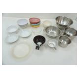 Kitchen Bowl Lot: Vintage Tupperware