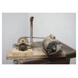 Belt drive vacuum pump