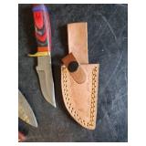 Set of 2 Knives with Sheaths
