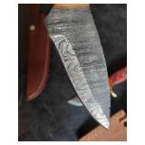 Set of 2 Knives with Sheaths