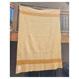 Hudson Bay Gold Point Blanket Pair
