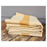 Hudson Bay Gold Point Blanket Pair