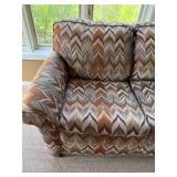 Luxurious Flexteel Feather Pattern Sofa