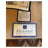 Luxurious Flexteel Feather Pattern Sofa