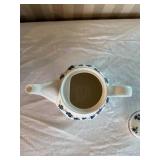 Charming Vintage Blue Floral Teapot Set - Spode - Royal Daulton - (3)