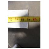 Wooden Bi-Fold Closet Doors with Hinges