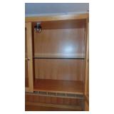 Dinning Set with 2pc Hutch. (Contents on table not included)