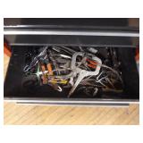 Craftsman Tool Chest Work Bench with Vise