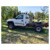 2003 GMC 2500 HD 6.0L 4x4 Cab Chassis No Reverse Ran When Last Parked. Battery is dead