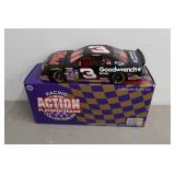 Action Dale Earnhardt 1998 Goodwrench Plus 1:24 Scale Stock Car Replica