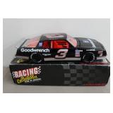 Action Dale Earnhardt GM Goodwrench 1:24 Scale Stock Car Replica