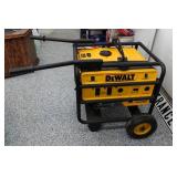 DeWalt 4300 Watt Gas Generator DG4300