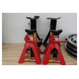 *4* Jack Stands