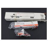 Ertl TNT Holland Truck and Trailer 1:64 Scale Replica