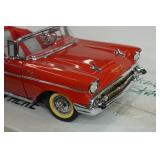 Danbury Mint 1957 Chevy Bel Air Convertible 1:12 Scale Die Cast with Stand
