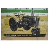 John Deere 1939 Model "B" 1:8 Scale Replica