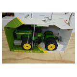John Deere 9400 AWD Tractor 1:16 Scale Replica