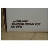 Ertl John Deere 1953 70 Row-Crop Tractor 1:16 Scale Replica