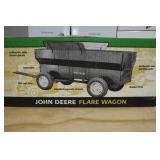 John Deere Flare Wagon 1:8 Scale Replica