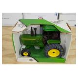 Ertl John Deere 4255 Row Crop Tractor 1:16 Scale Replica